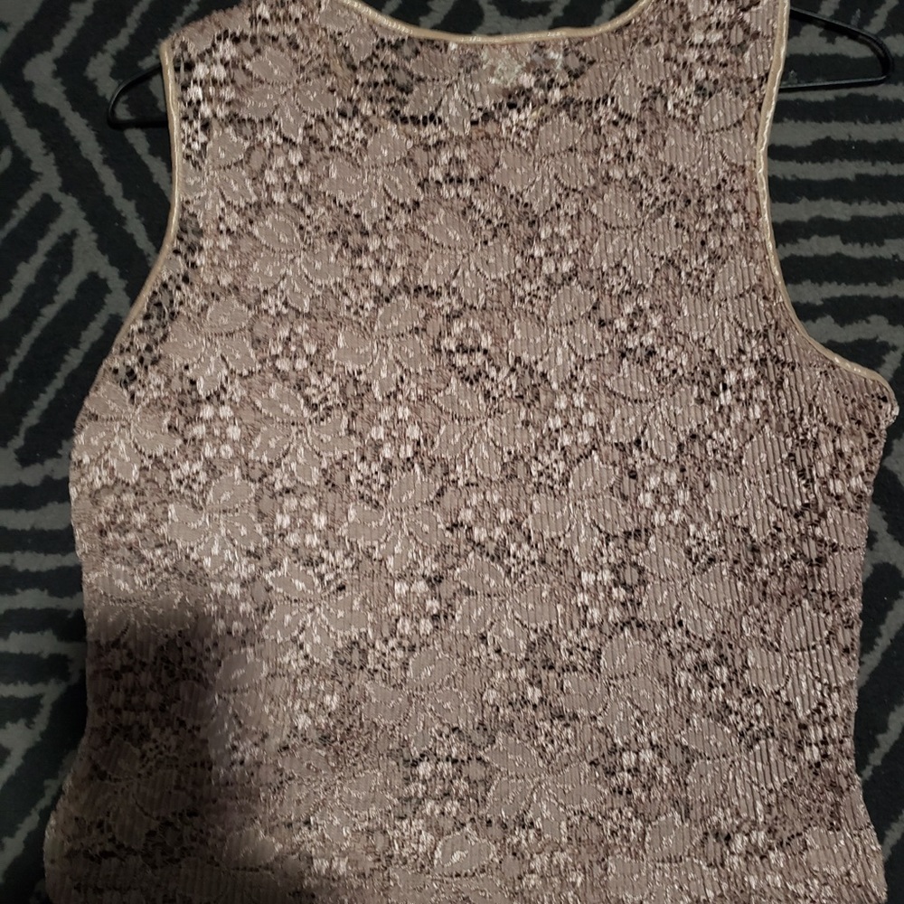 Lace top. - Picture 2 of 4
